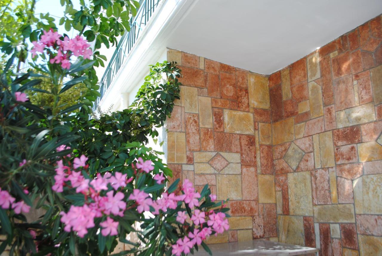 Hotel Mikela Ksamil Luaran gambar